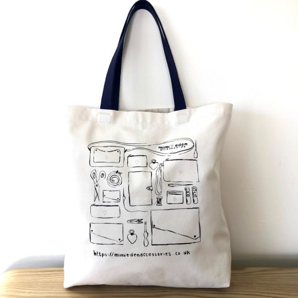 Flatlay tote white front